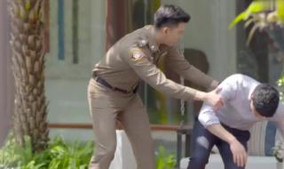 男主跟自己养的蛇在一起了