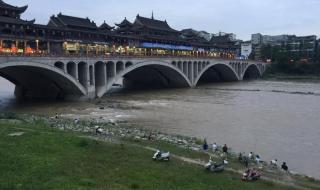 雨城是指哪个城市